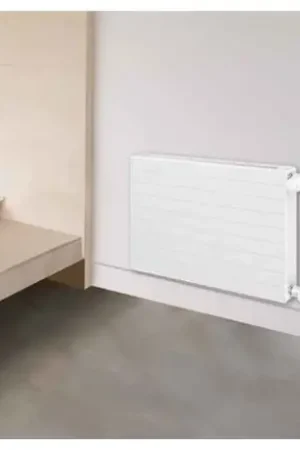 Achat Immédiat Radiateur eau chaude Reggane 3010 Deco Compact, 3474 Watts